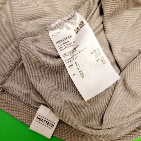 2/$20 Uniqlo Heattech super warm grey top long sleeves shirt - Picture 4 of 4